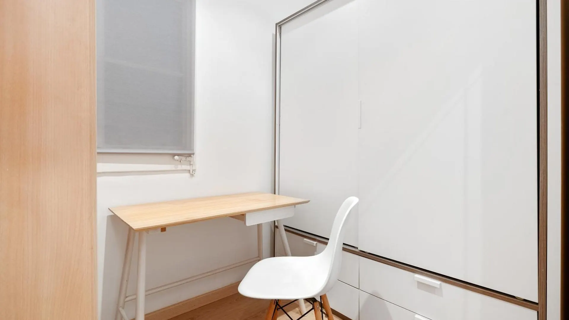 Recently Renovated 2 Bedroom Apartment In Eixample バルセロナ 0*,